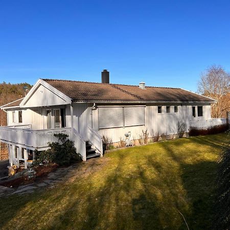Beautiful 5-Bed Villa In 만달 외부 사진